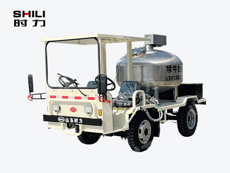 1方電動四輪犢牛喂奶車（立式罐、帶攪拌）